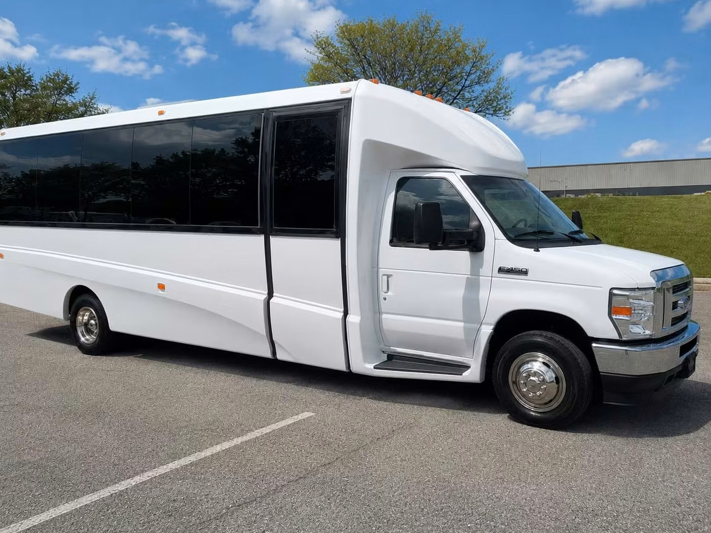 monrovia 20 passenger minibus rental
