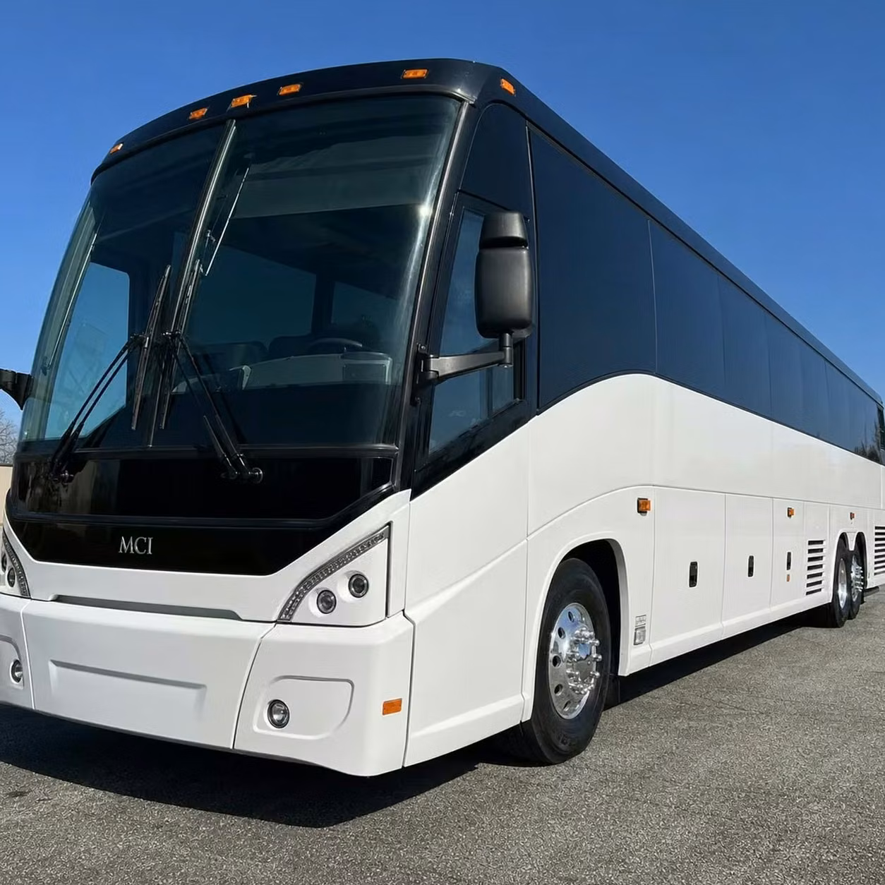 monrovia private tour buses for long layovers in monrovia
